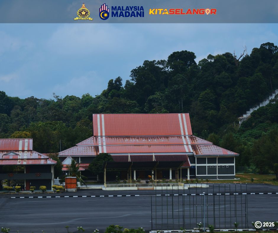 padang kawad 2